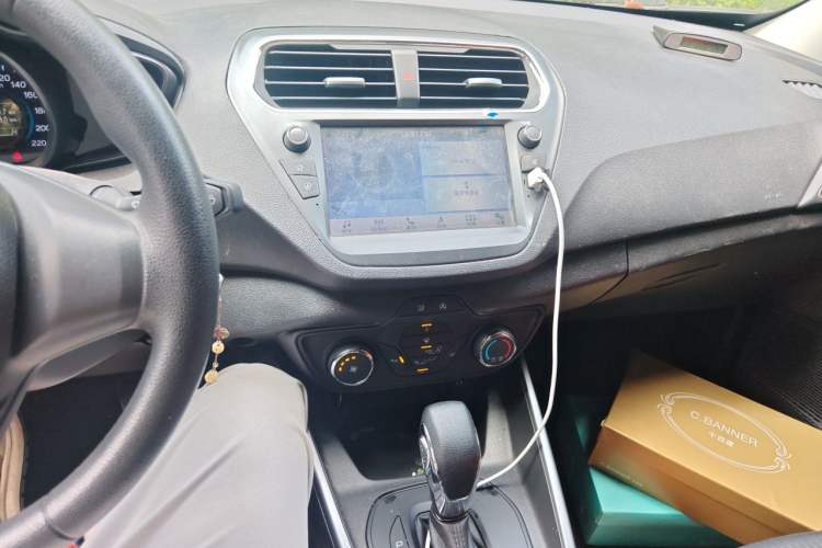Used Ford Escort 2019 Revised 1.5L Automatic ZhiXiang Version China VI Standard Audio And AC Panel