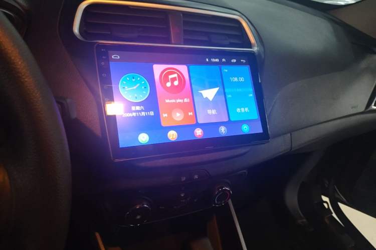 Used Ford Escort 2019 1.5L Automatic ZhiXiang Model Audio And AC Panel