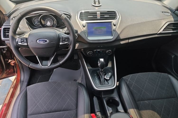 Used Ford Escort 2019 Revised Version 1.5L Automatic Enjoyment Type China VI Standard Center Console