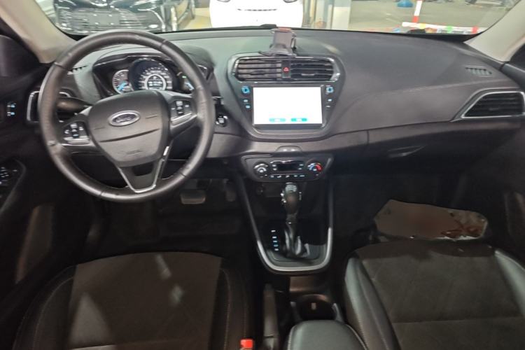 Used Ford Escort 2019 Revised Version 1.5L Automatic Enjoyment Type China VI Standard Center Console