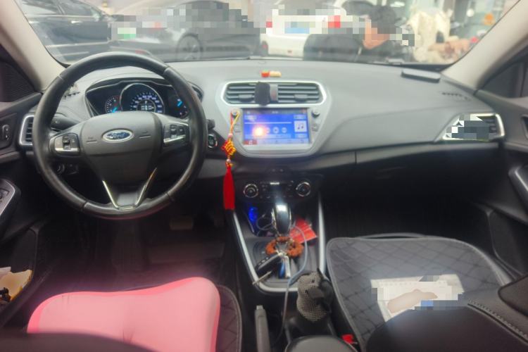 Used Ford Escort 2019 Revised Version 1.5L Automatic Enjoyment Type China VI Standard Center Console