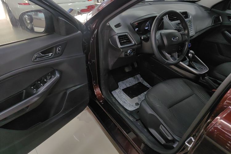 Used Ford Escort 2019 Revised 1.5L Automatic ZhiXiang Version (Tire Pressure Monitoring) China VI Standard Driver Seat