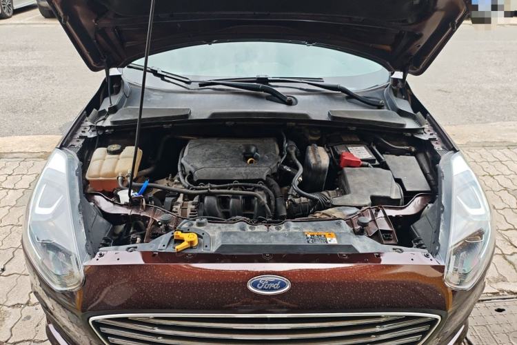 Used Ford Escort 2019 Revised Version 1.5L Automatic Enjoyment Type China VI Standard Engine Bay