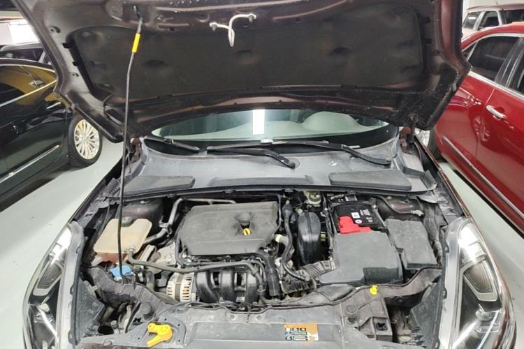 Used Ford Escort 2019 Revised Version 1.5L Automatic Enjoyment Type China VI Standard Engine Bay