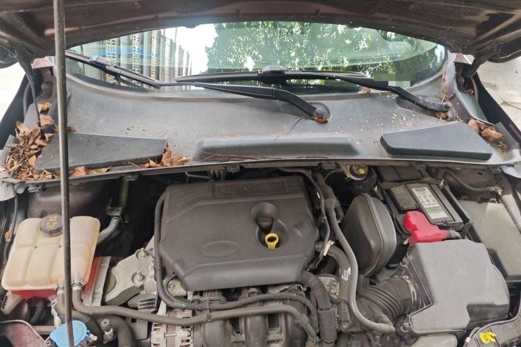 Used Ford Escort 2019 Revised Version 1.5L Automatic Enjoyment Type China VI Standard Engine Bay