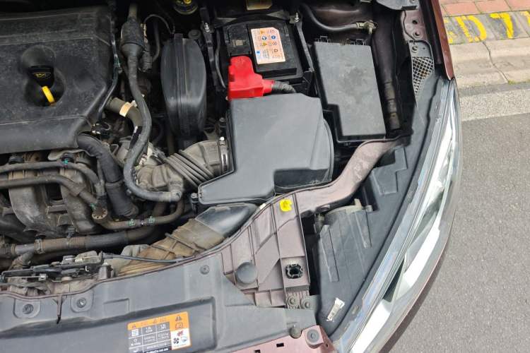 Used Ford Escort 2019 Revised 1.5L Automatic ZhiXiang Version China VI Standard Engine Bay Left