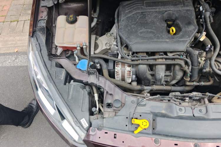 Used Ford Escort 2019 Revised 1.5L Automatic ZhiXiang Version China VI Standard Engine Bay Right