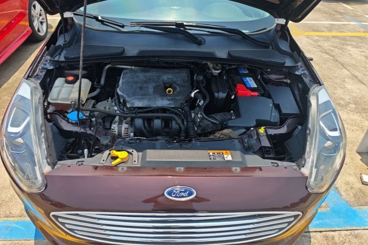 Used Ford Escort 2019 Revised Version 1.5L Automatic Enjoyment Type China VI Standard Engine Bay