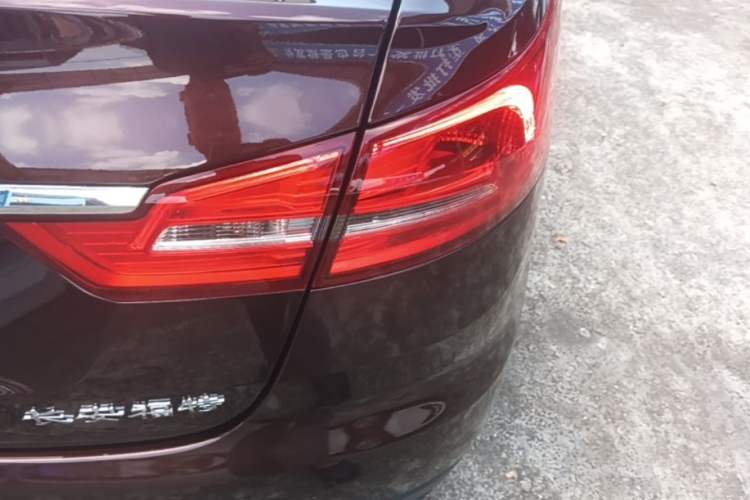 Used Ford Escort 2019 1.5L Automatic ZhiXiang Model Exterior 3