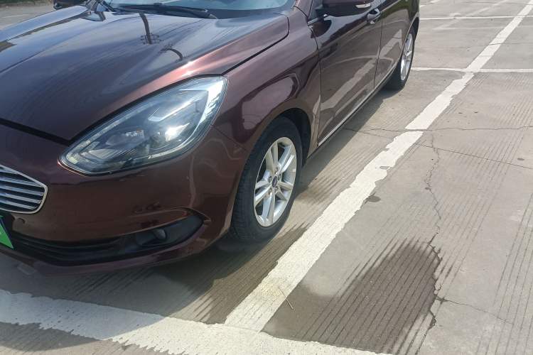 Used Ford Escort 2019 Revised Version 1.5L Automatic Enjoyment Type China VI Standard Exterior 4