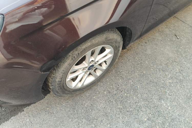 Used Ford Escort 2019 Revised Version 1.5L Manual "Quality Enjoyment" Trim (Tire Pressure Monitoring) China VI Standard Exterior 4