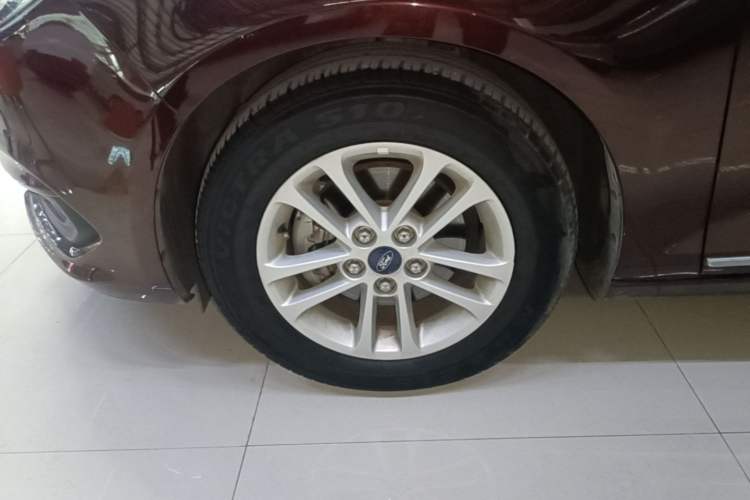 Used Ford Escort 2019 1.5L Manual ZhiXiang Version Exterior 4