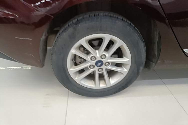 Used Ford Escort 2019 1.5L Manual ZhiXiang Version Exterior 5