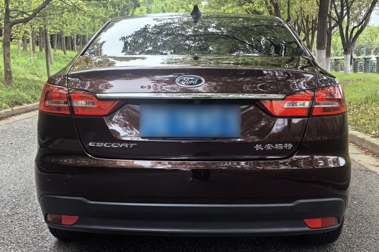 Used Ford Escort 2019 Revised Version 1.5L Automatic Enjoyment Type China VI Standard Exterior 8