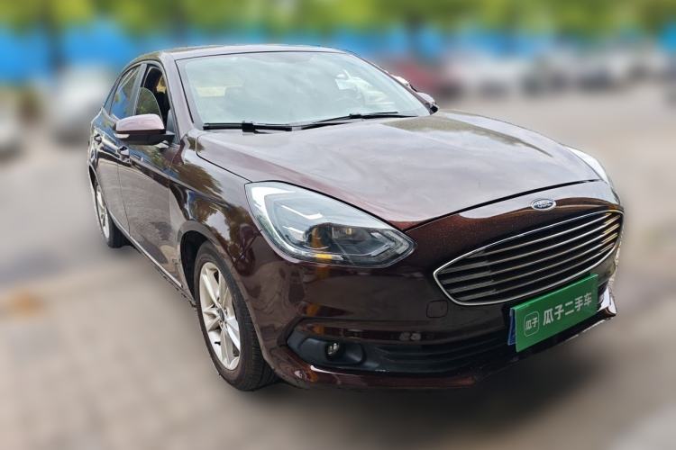 Used Ford Escort 2019 Revised Version 1.5L Automatic Enjoyment Type China VI Standard Front Right 45 Deg