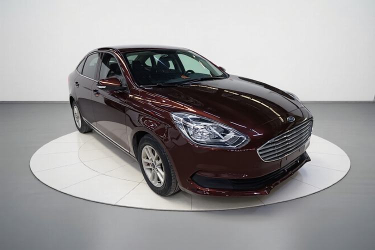 Used Ford Escort 2019 1.5L Manual ZhiXiang Version Front Right 45 Deg