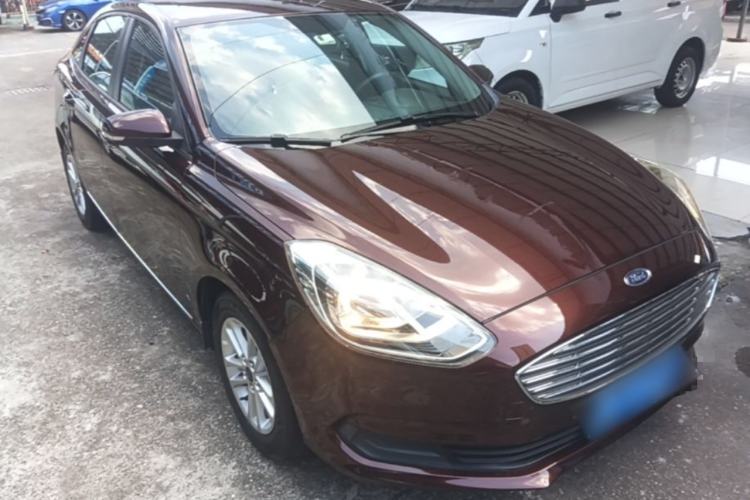 Used Ford Escort 2019 1.5L Automatic ZhiXiang Model Front Right 45 Deg