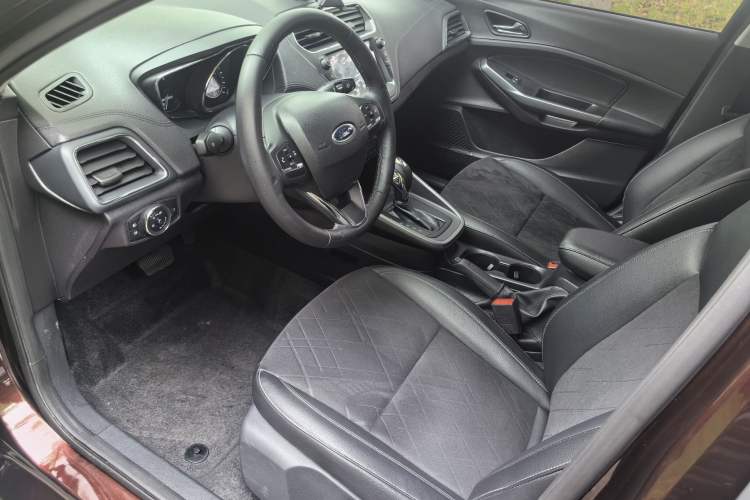 Used Ford Escort 2019 Revised Version 1.5L Automatic Enjoyment Type China VI Standard Interior 2