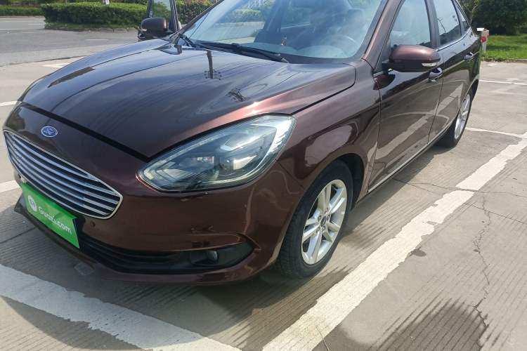 Used Ford Escort 2019 Revised Version 1.5L Automatic Enjoyment Type China VI Standard Left Front Headlight