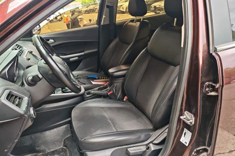 Used Ford Escort 2019 Revised Version 1.5L Automatic Enjoyment Type China VI Standard Left Front Seat