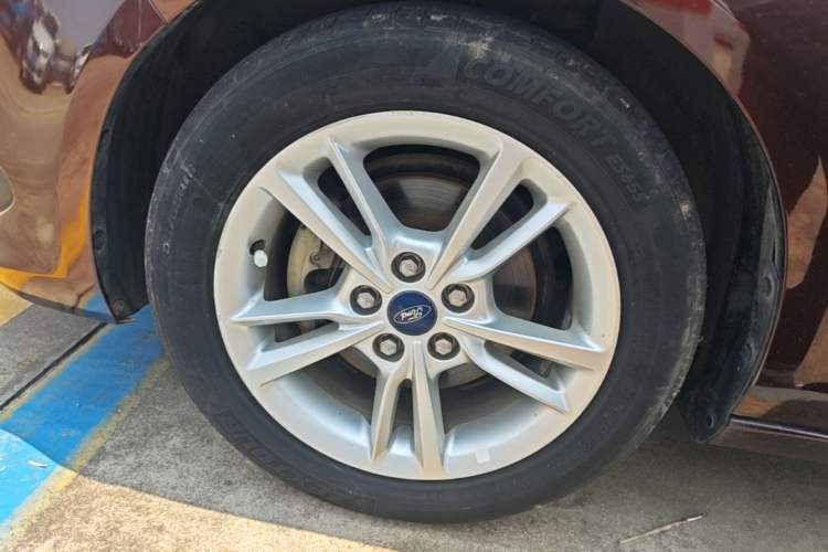 Used Ford Escort 2019 Revised Version 1.5L Automatic Enjoyment Type China VI Standard Left Front Wheel Hub