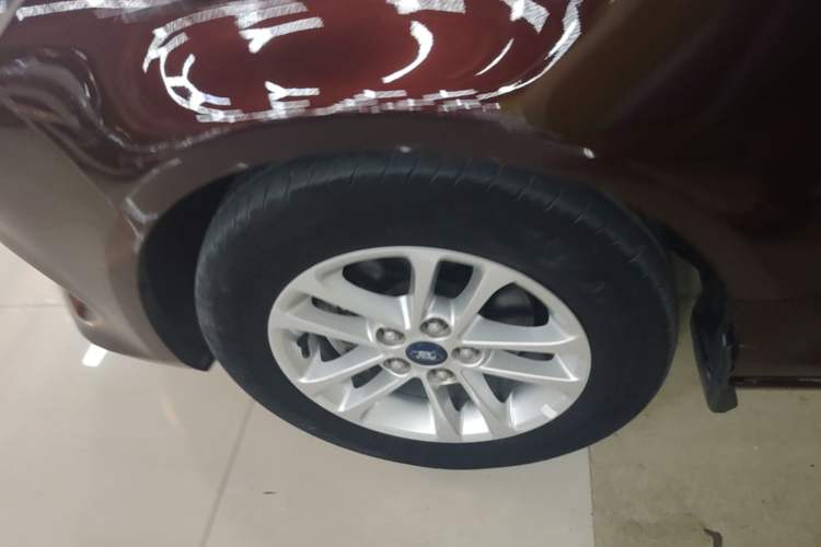 Used Ford Escort 2019 1.5L Automatic ZhiXiang Model Left Front Wheel Hub