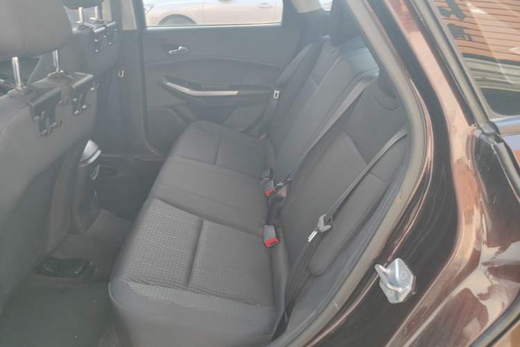 Used Ford Escort 2019 Revised Version 1.5L Manual "Quality Enjoyment" Trim (Tire Pressure Monitoring) China VI Standard Left Rear Seat