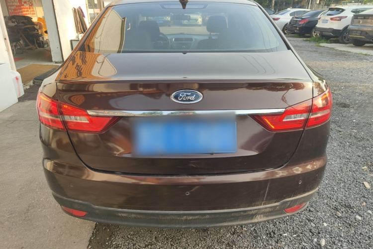 Used Ford Escort 2019 Revised Version 1.5L Manual "Quality Enjoyment" Trim (Tire Pressure Monitoring) China VI Standard Rear
