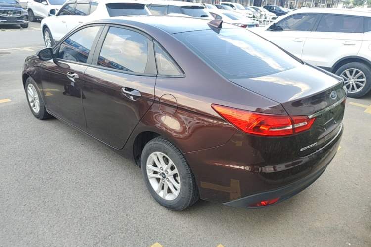 Used Ford Escort 2019 Revised 1.5L Automatic ZhiXiang Version (Tire Pressure Monitoring) China VI Standard Rear Left 45 Deg