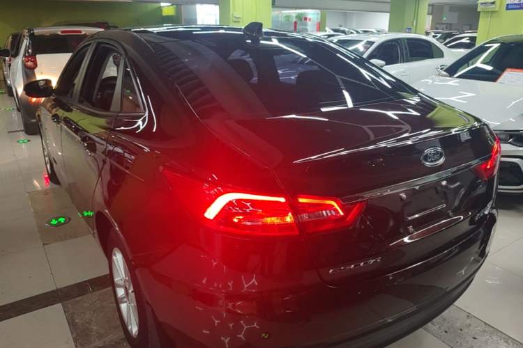 Used Ford Escort 2019 1.5L Automatic ZhiXiang Model Rear Left 45 Deg