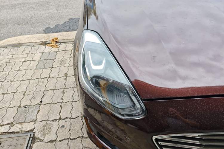 Used Ford Escort 2019 Revised Version 1.5L Automatic Enjoyment Type China VI Standard Right Front Headlight