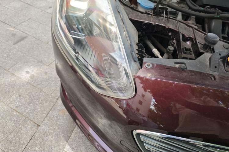 Used Ford Escort 2019 Revised Version 1.5L Automatic Enjoyment Type China VI Standard Right Front Headlight