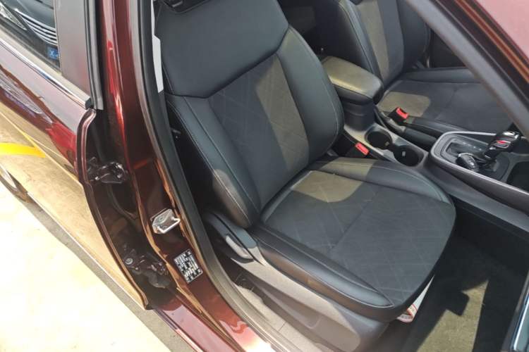 Used Ford Escort 2019 Revised Version 1.5L Automatic Enjoyment Type China VI Standard Right Front Seat