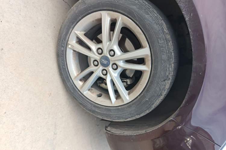 Used Ford Escort 2019 Revised Version 1.5L Automatic Enjoyment Type China VI Standard Right Front Wheel Hub