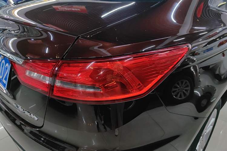 Used Ford Escort 2019 Revised 1.5L Automatic ZhiXiang Version (Tire Pressure Monitoring) China VI Standard Right Rear Taillight