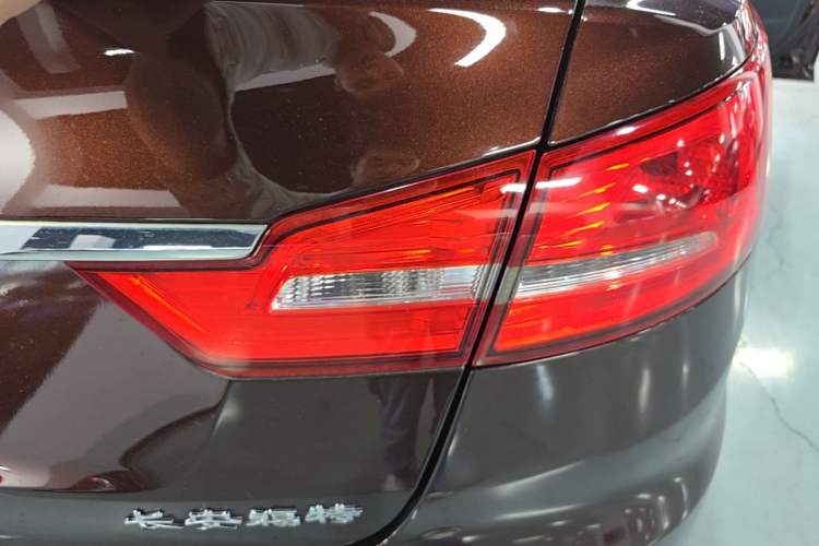 Used Ford Escort 2019 Revised Version 1.5L Automatic Enjoyment Type China VI Standard Right Rear Taillight