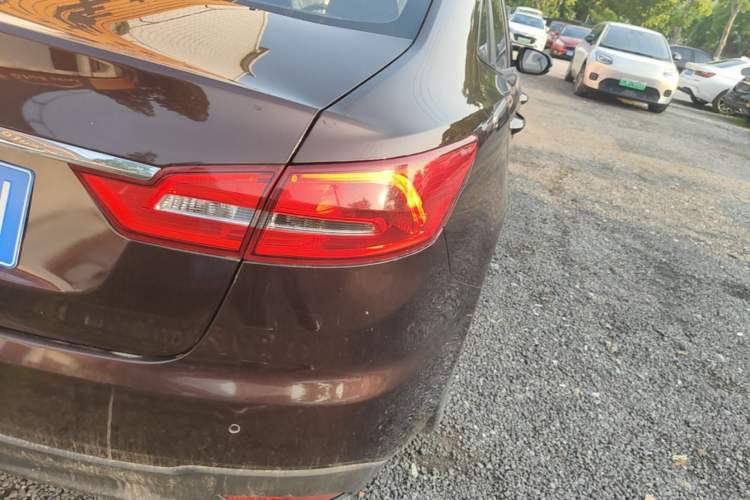 Used Ford Escort 2019 Revised Version 1.5L Manual "Quality Enjoyment" Trim (Tire Pressure Monitoring) China VI Standard Right Rear Taillight
