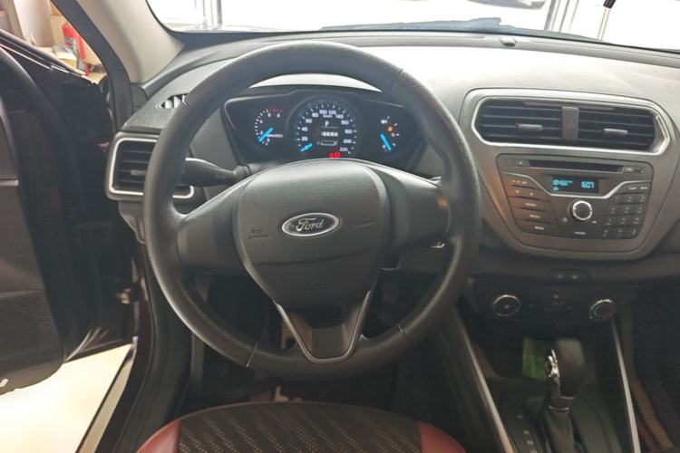 Used Ford Escort 2019 1.5L Automatic ZhiXiang Model Steering Wheel