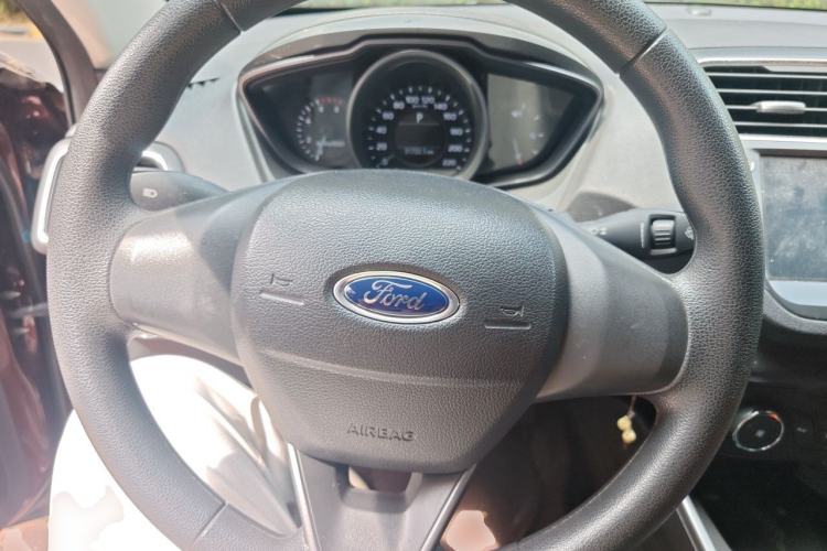 Used Ford Escort 2019 Revised 1.5L Automatic ZhiXiang Version China VI Standard Steering Wheel