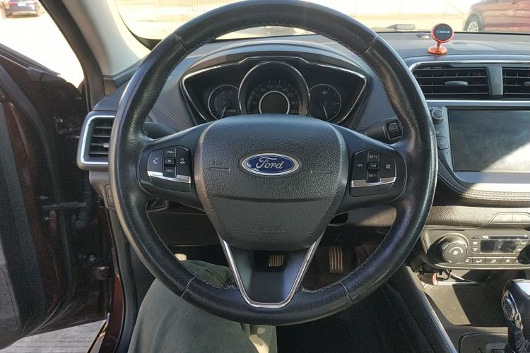 Used Ford Escort 2019 Revised Version 1.5L Automatic Enjoyment Type China VI Standard Steering Wheel
