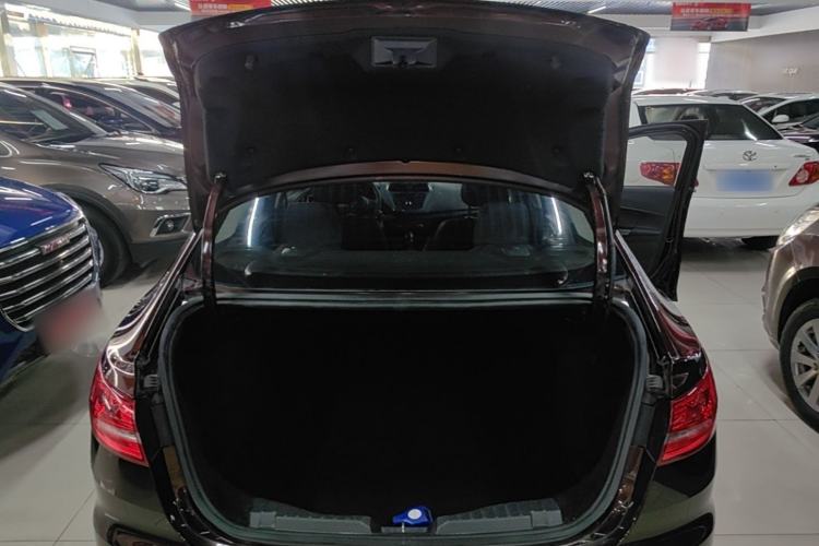 Used Ford Escort 2019 Revised 1.5L Automatic ZhiXiang Version (Tire Pressure Monitoring) China VI Standard Trunk