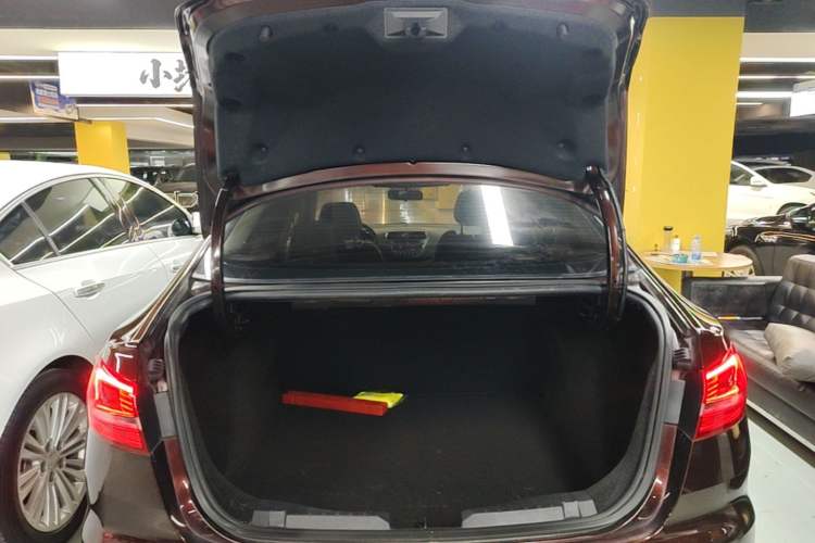 Used Ford Escort 2019 Revised Version 1.5L Automatic Enjoyment Type China VI Standard Trunk