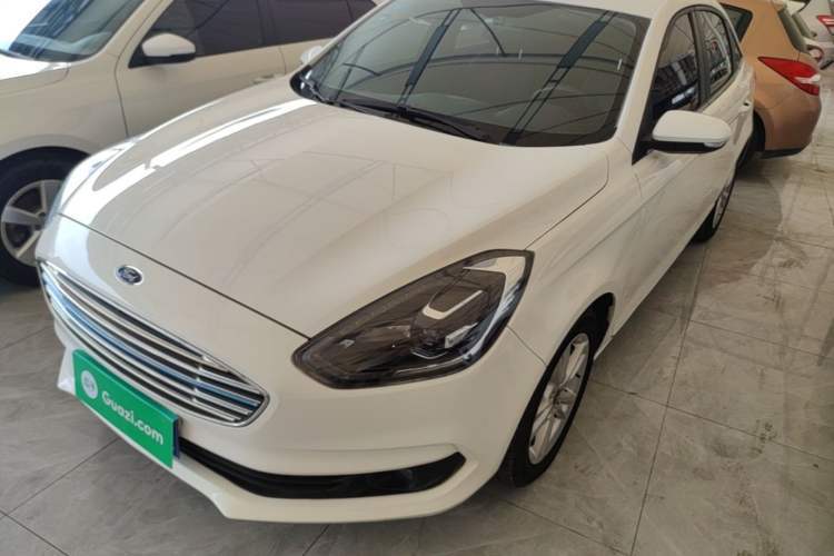 Ojetý Ford Escort 2019 Revised Version 1.5L Automatic Enjoyment Type China VI Standard Guazi used car, China used car export, Used car for sale, Used  cars, Cheapest cars for sale