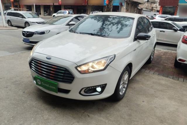 Używany Ford Escort 2019 Revised 1.5L Automatic ZhiXiang Version (Tire Pressure Monitoring) China VI Standard