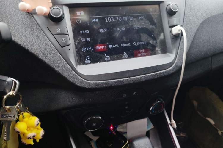 Used Ford Escort 2019 Revised 1.5L Automatic ZhiXiang Version China VI Standard Audio And AC Panel