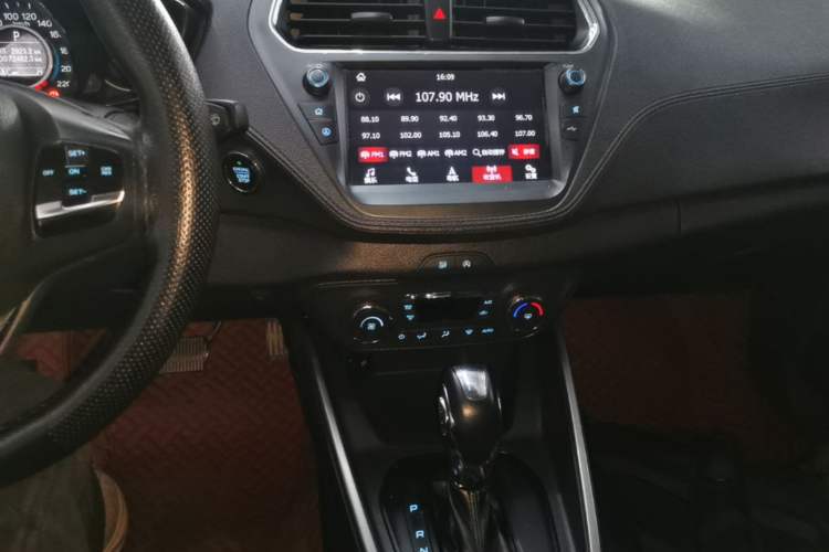 Used Ford Escort 2019 Revised Version 1.5L Automatic Enjoyment Type China VI Standard Audio And AC Panel