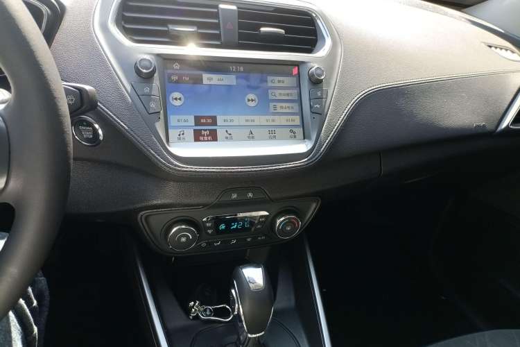 Used Ford Escort 2019 Revised Version 1.5L Automatic Enjoyment Type China VI Standard Audio And AC Panel