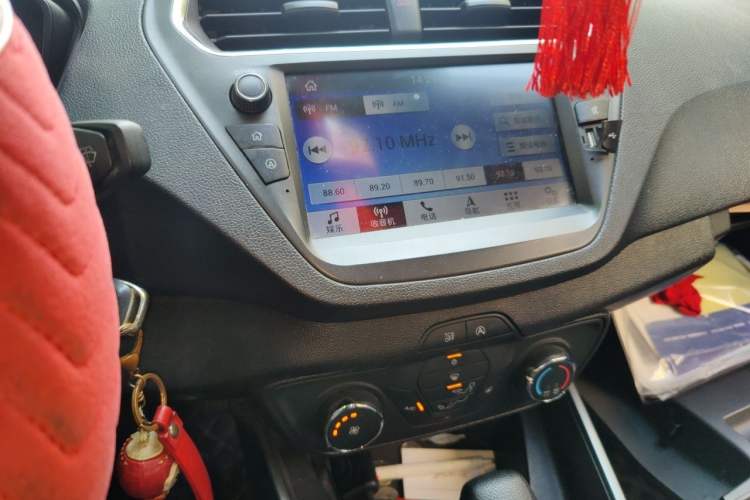 Used Ford Escort 2019 Revised 1.5L Automatic ZhiXiang Version (Tire Pressure Monitoring) China VI Standard Audio And AC Panel