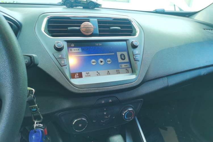 Used Ford Escort 2019 Revised 1.5L Automatic ZhiXiang Version (Tire Pressure Monitoring) China VI Standard Audio And AC Panel