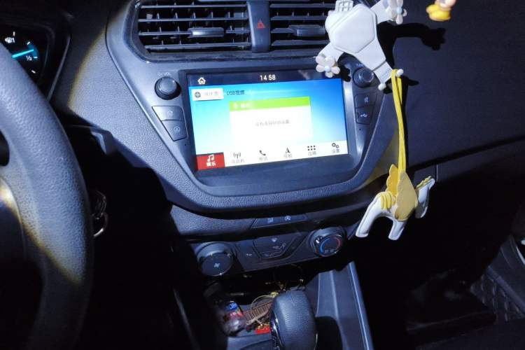 Used Ford Escort 2019 Revised 1.5L Automatic ZhiXiang Version (Tire Pressure Monitoring) China VI Standard Audio And AC Panel